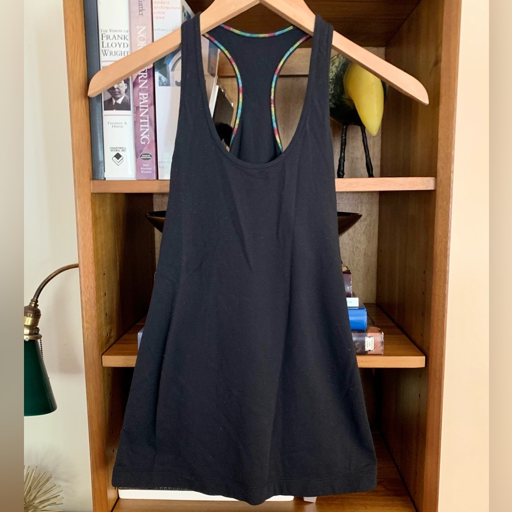 Lululemon Racerback Athletic Athleisure Activewear Yoga Top Black Size 4
